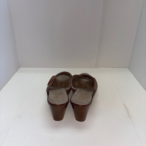 Women’s Brown Leather Munro American Slide Sandals Sz 9 M - Picture 4 of 6